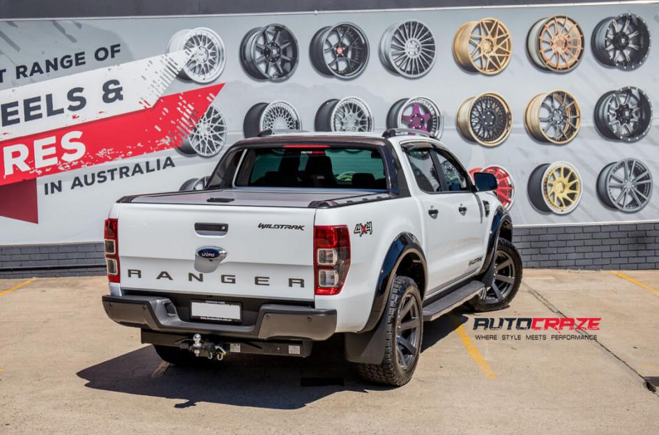 FORD RANGER RTG HYPER DARK